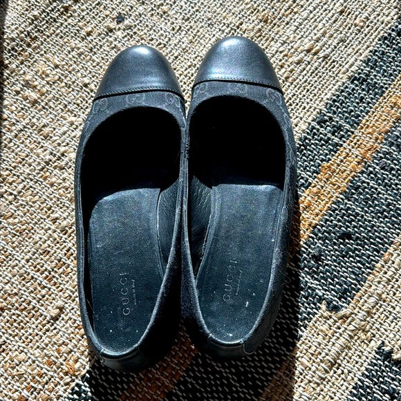 Gucci Black GG Monogram Canvas Flats - Picture 4 of 10